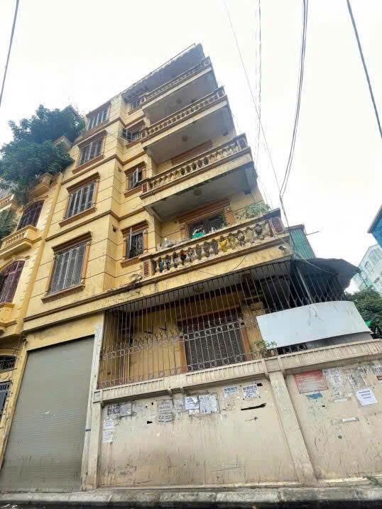 Cho thuê MBKD Phố Hoàng Cầu làm VP, KD sạch, Cà Phê...62m2, 4.5 tầng, 4 Phòng, 27 Triệu - Ảnh 2